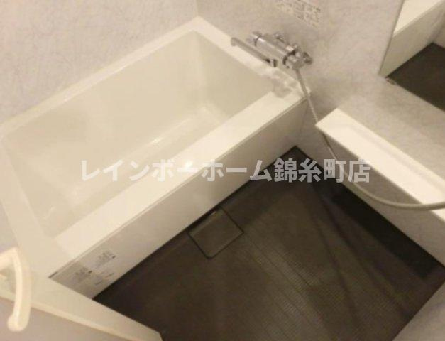 ヴィルヌーブ　蔵前の浴室