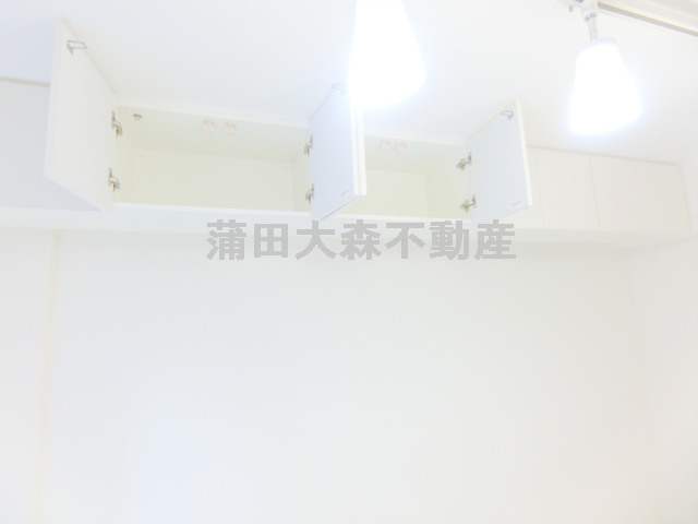 ブライズ蒲田EASTの収納|洋室吊戸棚収納！