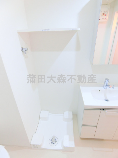 ブライズ蒲田EASTの設備|洗濯機置き場