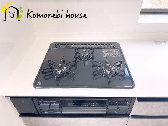 比企郡川島町八幡1丁目　中古戸建のキッチン|キッチンでお料理をお楽しみください