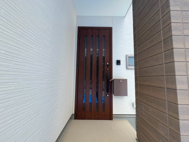 ＋＋宜野湾市嘉数-B号棟（全8棟）の玄関|現地撮影2026年8月☆いつでも内覧可能です