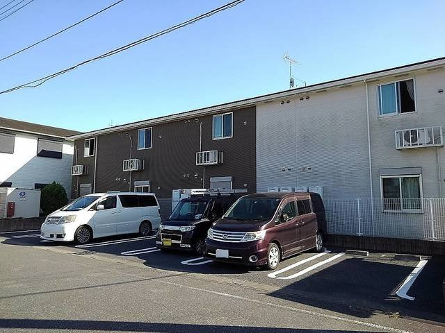 ガーデンヒルズ２４Ａの駐車場