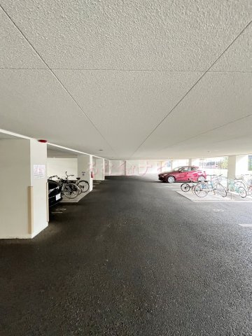 福岡市南区玉川町の賃貸マンションの駐車場