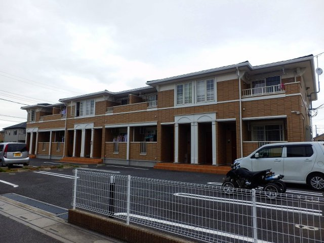 ファミール　Ⅱの駐車場