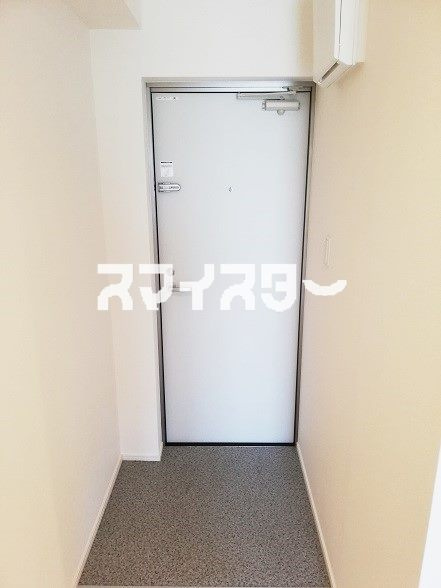 八王子市北野町のアパートの玄関