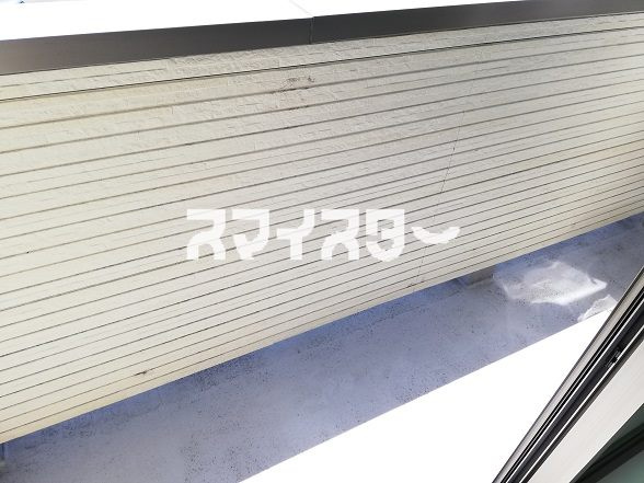 八王子市北野町のアパートのバルコニー