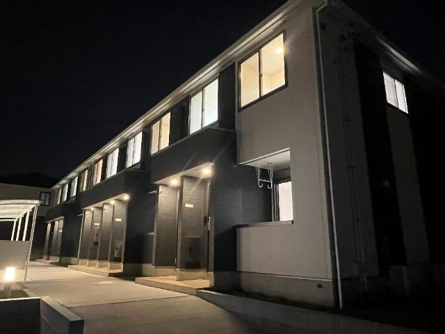 シャルールの外観|外観写真（夜）