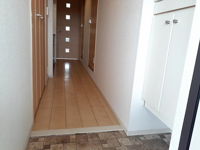オーガスタ　ＫＴⅢの玄関