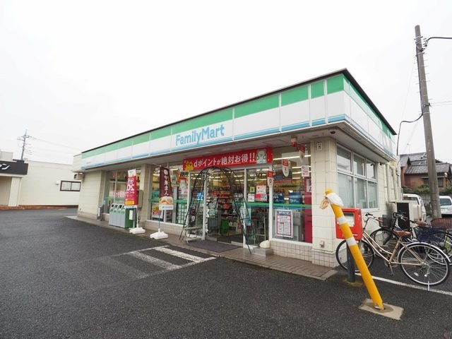 レジデンス　ＫＩＺＵの周辺|ファミリーマート三郷みなみ店まで400m