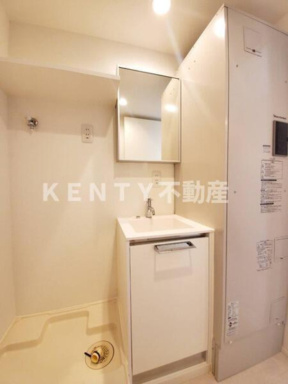 【独立洗面台】 | ＣＯＣＯＣＵＢＥ矢口渡 | 独立洗面台あり、毎朝おしゃれに忙しい女性の方におすすめです