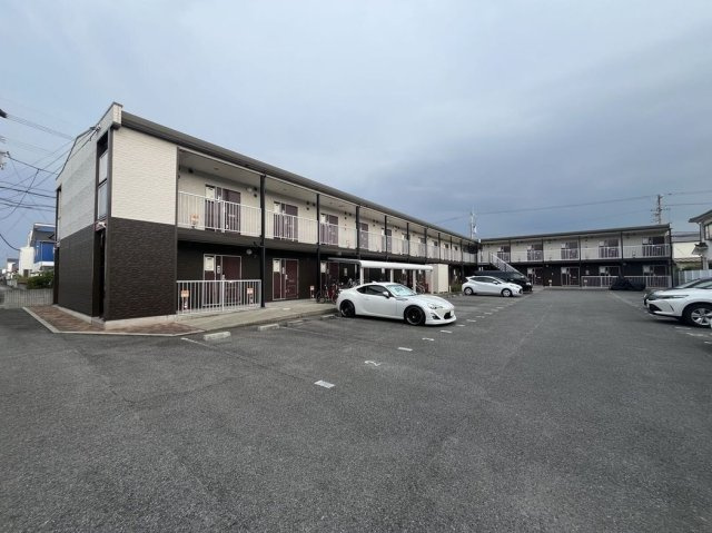 レオパレスフォーサイト　松山