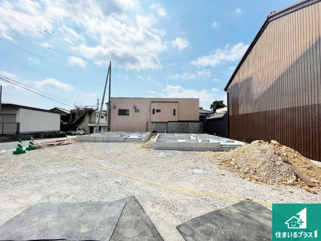 加東市社　第22期　新築一戸建ての外観|周辺は落ち着いた街並みの住宅地！子育てがしやすい住環境です！まだ未完成ですが、現地でしかわからない事もございます。是非一度ご覧ください。