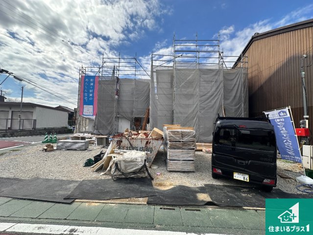 加東市社　第22期　新築一戸建ての外観|周辺は落ち着いた街並みの住宅地！子育てがしやすい住環境です！まだ未完成ですが、現地でしかわからない事もございます。是非一度ご覧ください。