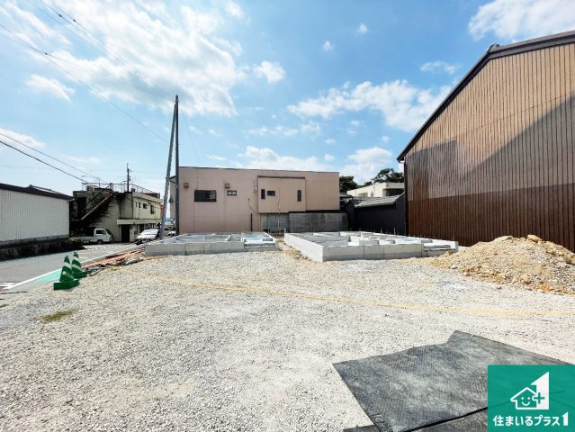 加東市社　第22期　新築一戸建ての外観|周辺は落ち着いた街並みの住宅地！子育てがしやすい住環境です！まだ未完成ですが、現地でしかわからない事もございます。是非一度ご覧ください。