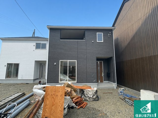加東市社　第22期　新築一戸建ての外観|周辺は落ち着いた街並みの住宅地！子育てがしやすい住環境です！まだ未完成ですが、現地でしかわからない事もございます。是非一度ご覧ください。