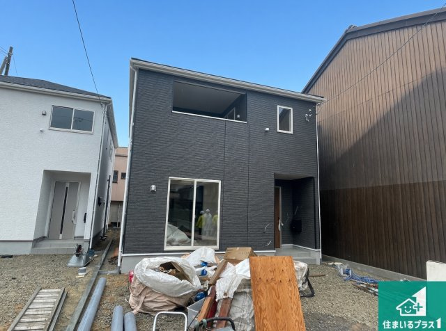 加東市社　第22期　新築一戸建ての外観|周辺は落ち着いた街並みの住宅地！子育てがしやすい住環境です！まだ未完成ですが、現地でしかわからない事もございます。是非一度ご覧ください。