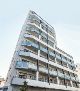 【外観】 | プラウドフラット東中野 | 鉄筋コンクリート造のがっちりとした建物。