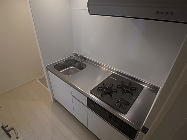 神戸市兵庫区切戸町のアパートのキッチン|システムキッチン（ガス２口）
