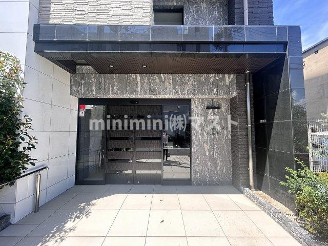 エスリード南堀江グランツのエントランス