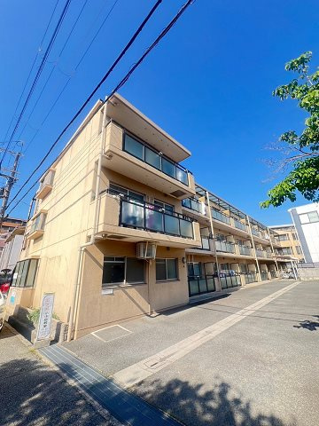 尼崎市小中島２丁目の賃貸マンションの外観