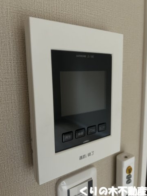 【セキュリティ】 | Astra | モニター付きインターホンです