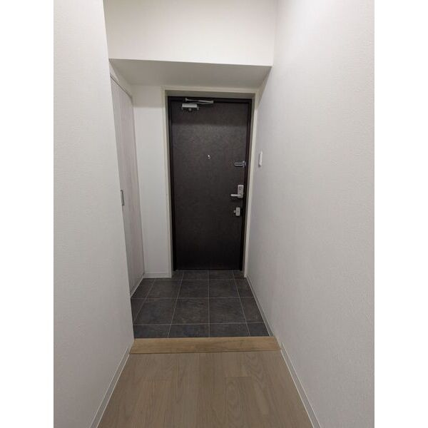 阪神ハイグレードマンション3番館　鷺洲小学校区の玄関|阪神ハイグレードマンション3番館　