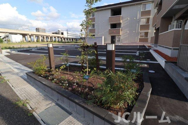 シャインピークス大和 Aの庭