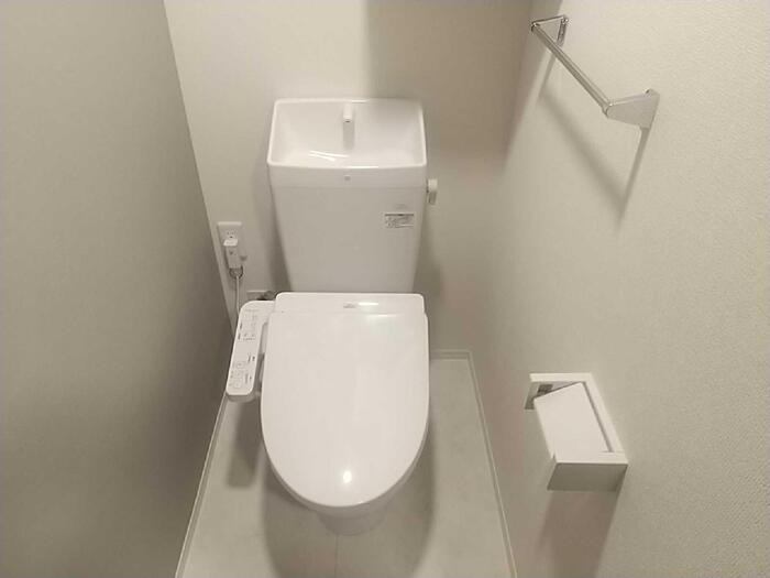 町田市能ヶ谷４丁目のアパートのトイレ