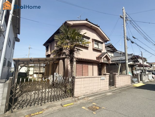 明石市大久保町八木　中古戸建の前面道路含む現地写真|弊社独自で毎月５組限定「人気オプション３点パック」カーポート・バルコニー・ウッドデッキを１万円で取付