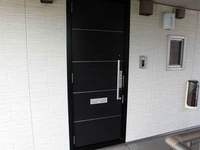リバティーホームの玄関