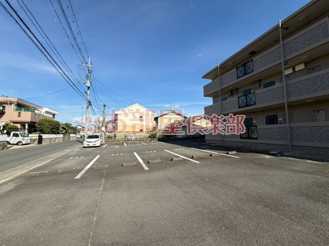 ペルレパークＢの駐車場