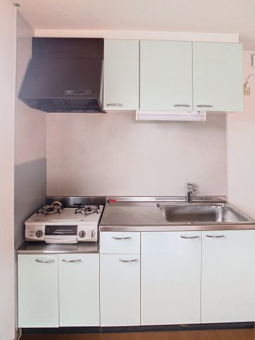 直方市大字頓野のアパートのキッチン