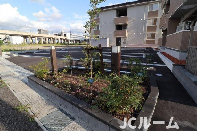 シャインピークス大和 Aの駐車場