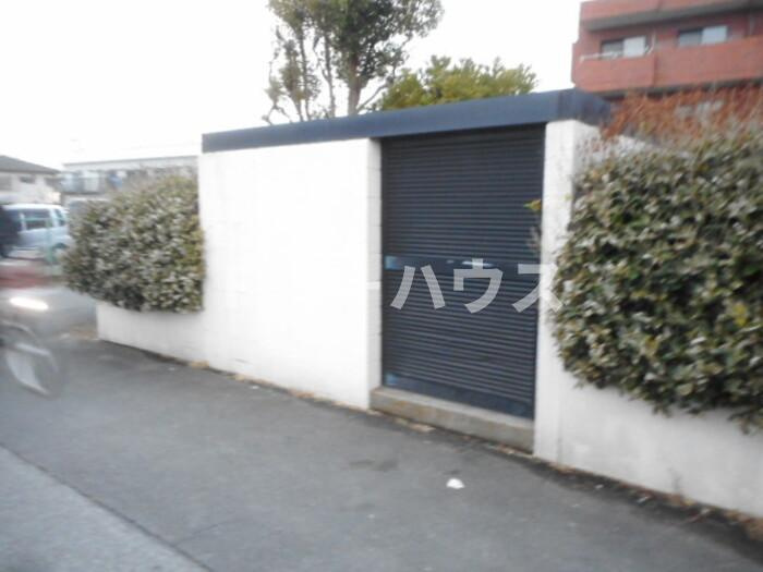 エムズ・アーク Ａ棟の庭|入居者様専用ゴミ置き場