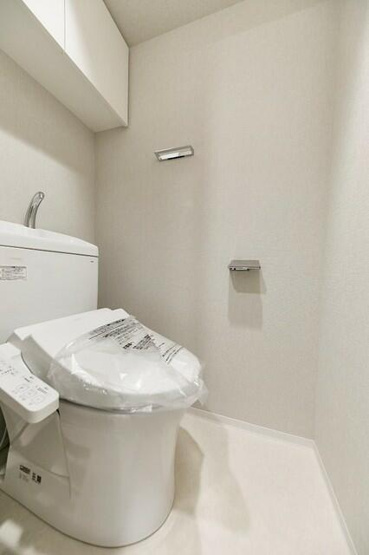 【トイレ】 | ※写真は同タイプ住戸です。