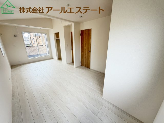高砂市米田町米田　　　JR「宝殿駅」徒歩19分の洋室