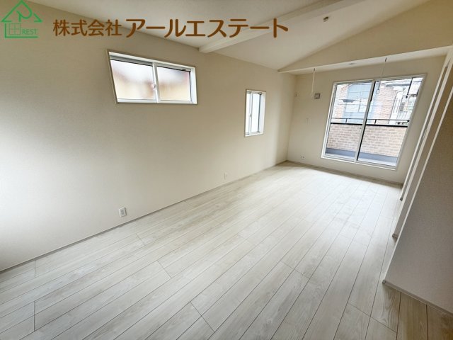 高砂市米田町米田　　　JR「宝殿駅」徒歩19分の洋室