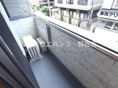 【バルコニー】 | AQUE8 | 暖かな日差しのふりそそぐバルコニー
