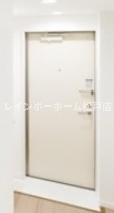 仲介手数料（賃料の1.10ヵ月）の50％OFF対象物件！の玄関