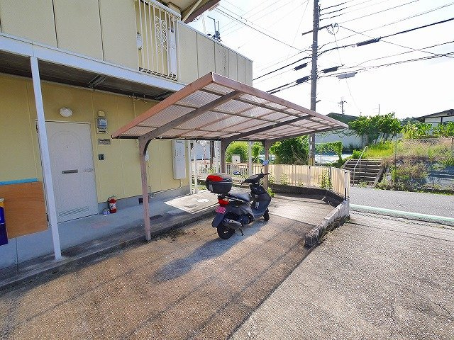坂本ハイツの駐車場