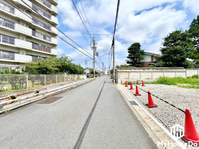 守山区瀬古東3丁目の前面道路含む現地写真