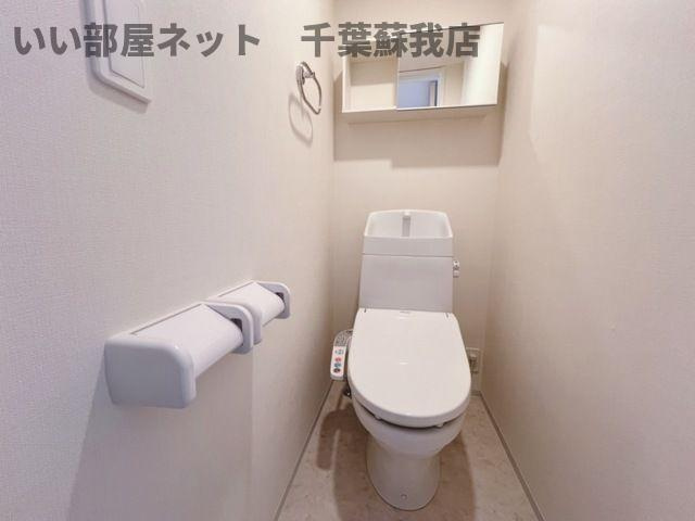 サンライズ・ガーデンⅢのトイレ|落ち着いた色調のトイレです