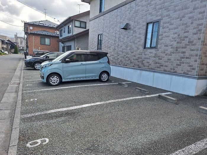 パークサイドセジュールの駐車場