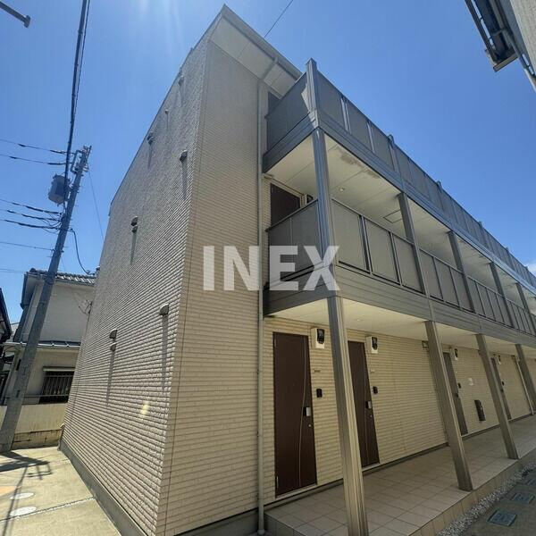 横浜市磯子区中原１丁目のアパートの外観