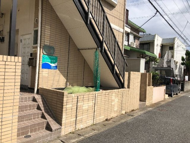 ローズアパートＱ66のエントランス
