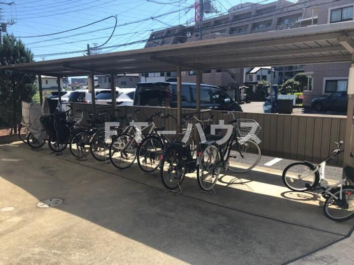 アルコバレーノのエントランス|駐輪場