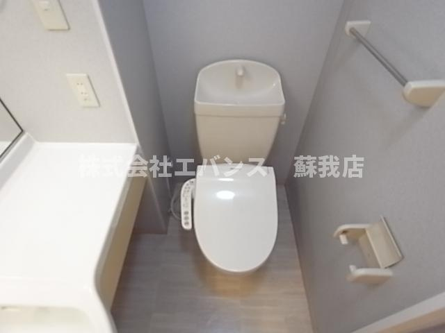 【トイレ】 | プレジールⅠ | ゆったりとした空間のトイレです