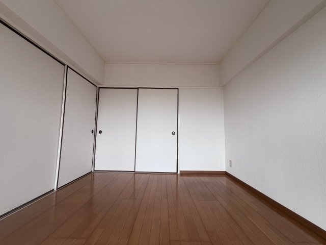 パラッシオ舞子の洋室
