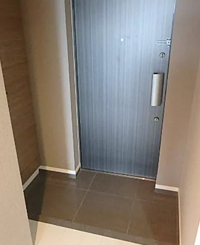 ＡＸＡＳＨＹ’ｓ板橋区役所前の玄関