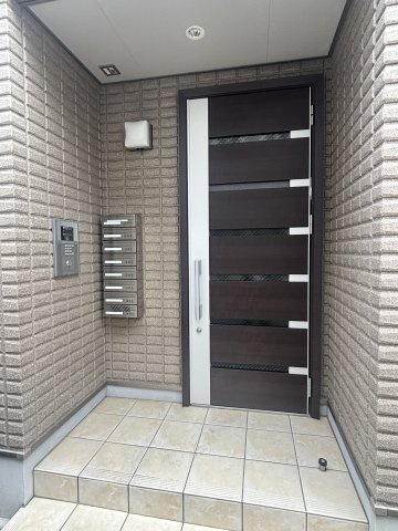 グランハウゼ清瀬のエントランス